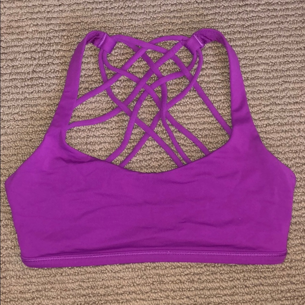 Lululemon sports bra